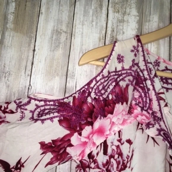 Entro Pink Floral Cold Shoulder Blouse - Picture 2 of 5
